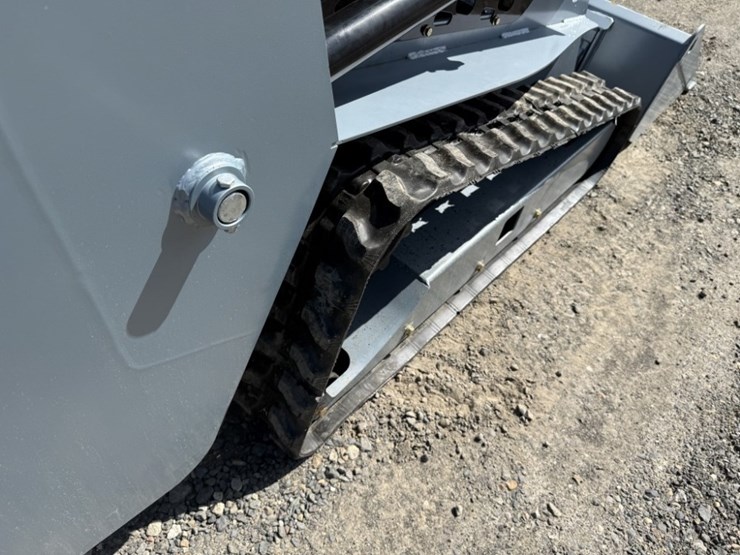2026-sdlanch-ssl1200-mini-compact-track-loader-image-15