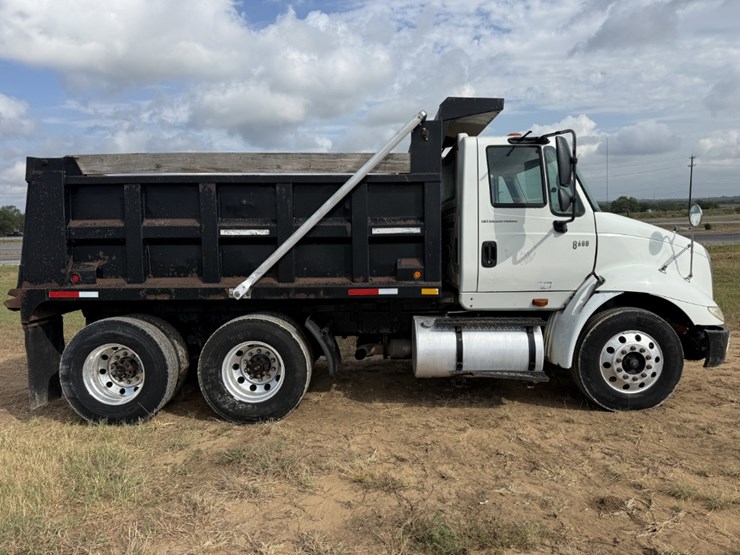 2004-international-transtar-8600-image-4