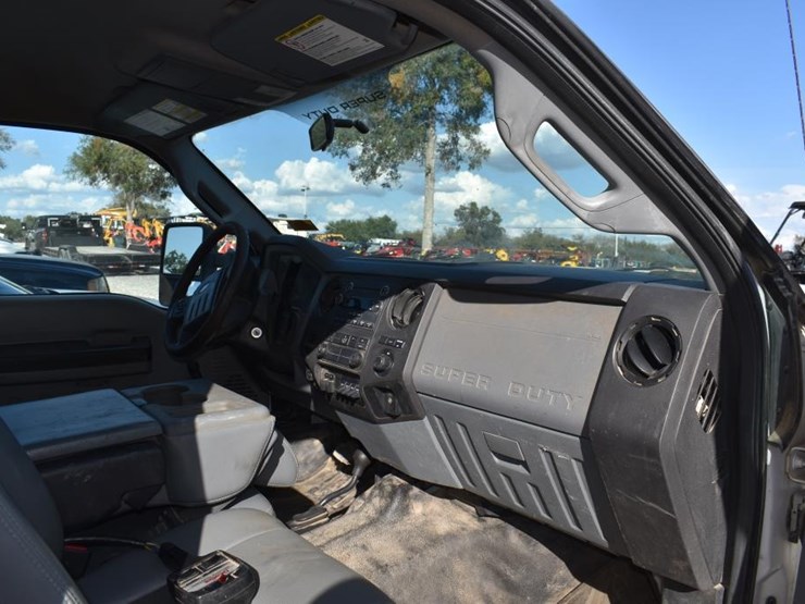 2012-ford-f550-image-11