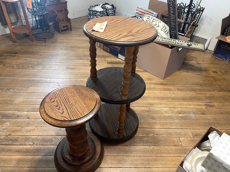 #6246-•-(2)-decorative-stands-image-3