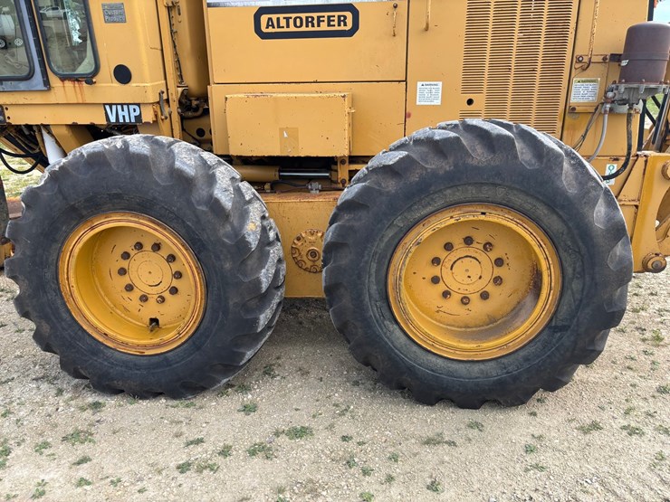 1999-caterpillar-163h-vhp-image-122