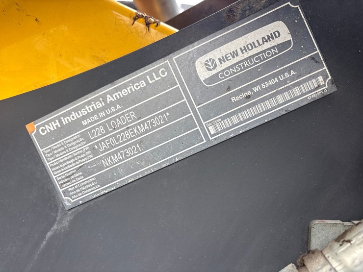 2019-new-holland-l228-image-71