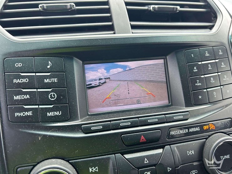 2017-ford-explorer-image-19