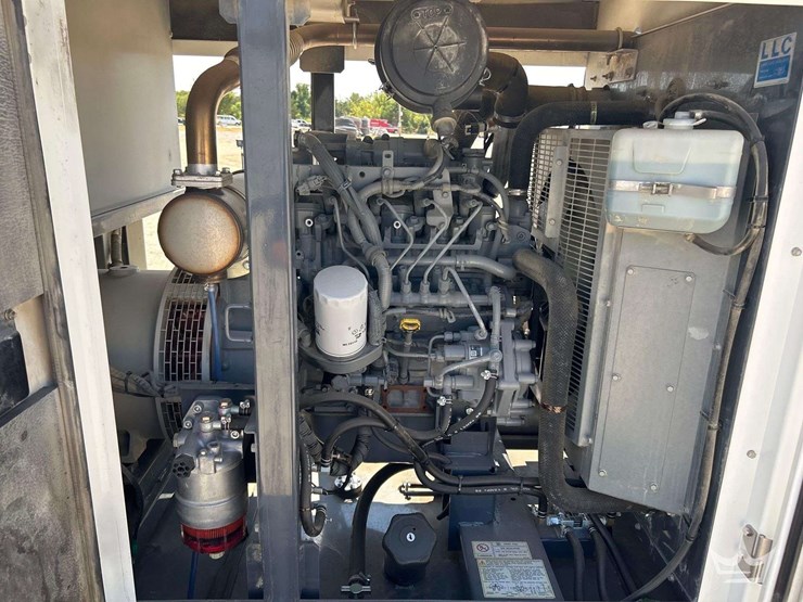 2022-airman-sdg45-36kw-t/a-towable-diesel-generator-image-9