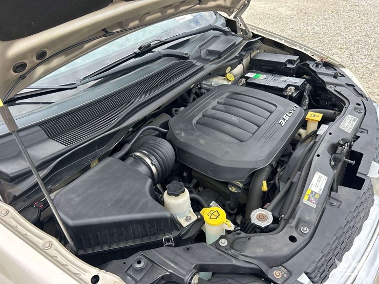 2013-dodge-caravan-image-9
