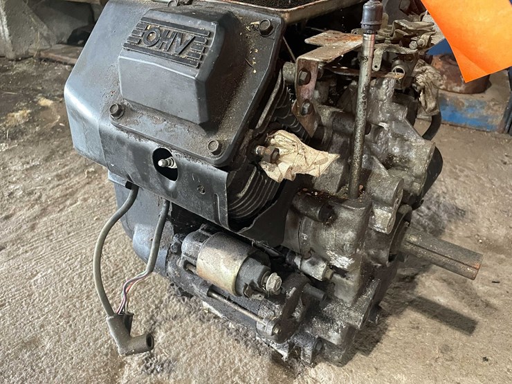 #1693-•-small-engine-image-2
