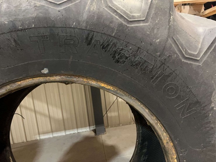 (2)-24.5-32-traction-tires-image-3