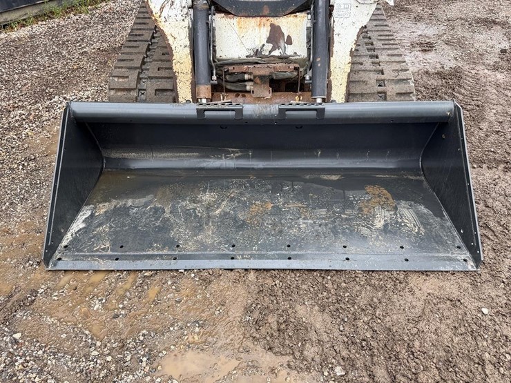 2012-bobcat-t750-image-8