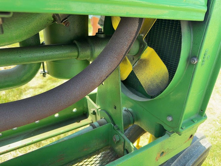 john-deere-b-image-18
