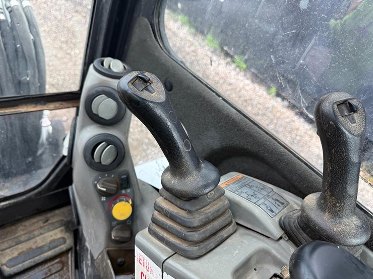bobcat-e35-image-23
