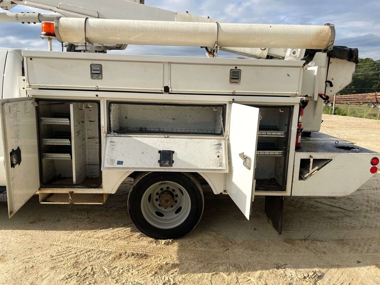 2012-ford-f550-image-14