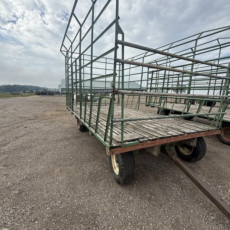 JOHN DEERE A