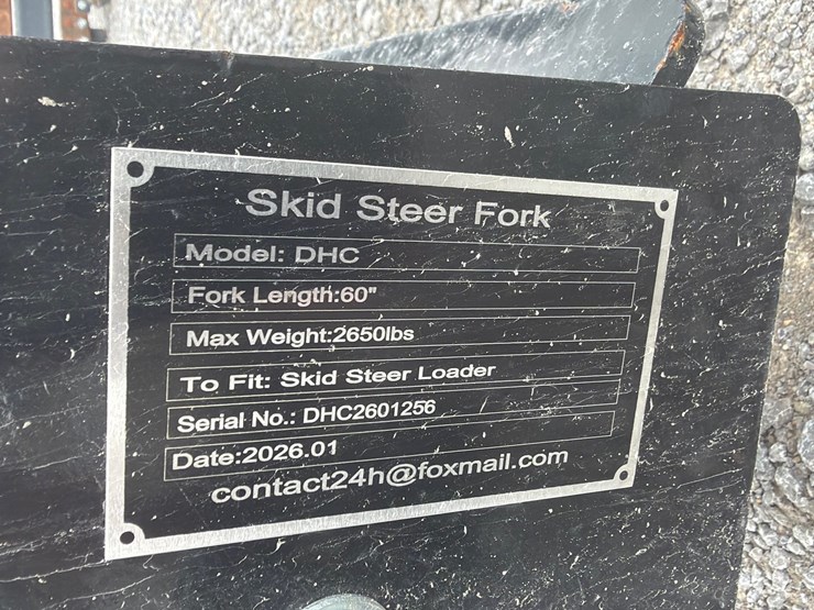 #406-•-60"-hyd-adjustable-pallet-forks-image-5