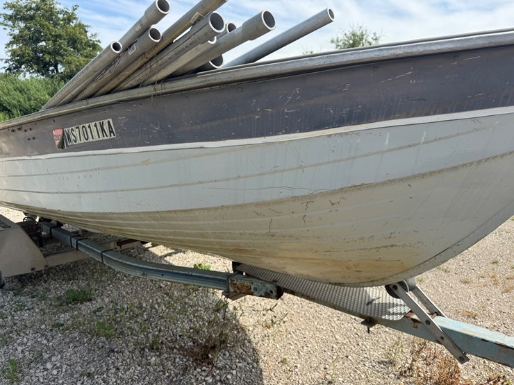 #10510-•-mirrocraft-16’-boat-(no-title)-(located-in-rosendale-wi)-image-17