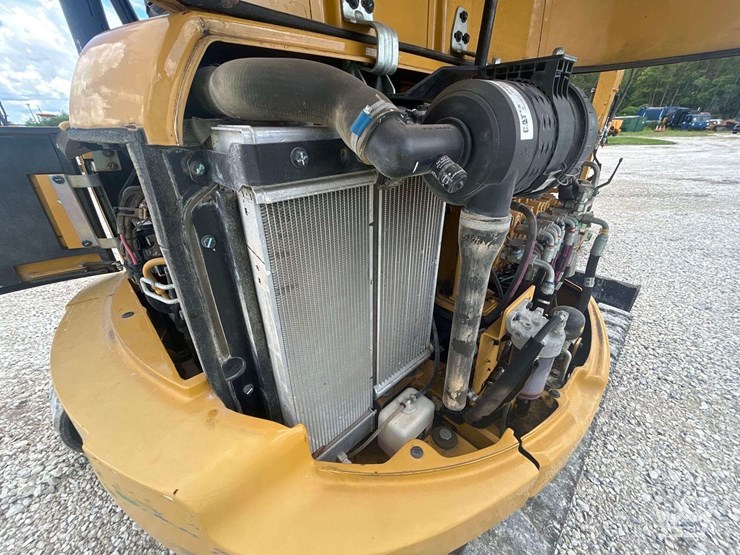 caterpillar-305e2-image-10