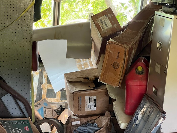 #5682-•-chevrolet-truck-with-contents-inside-image-7