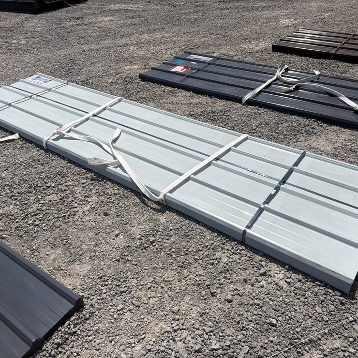 #633 • WHITE METAL ROOF PANELS
