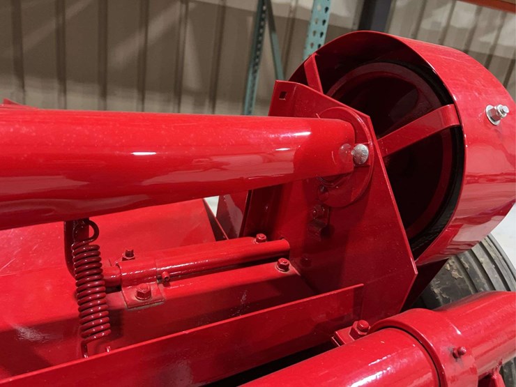 international-harvester-2a-6’-hay-conditioner-image-39