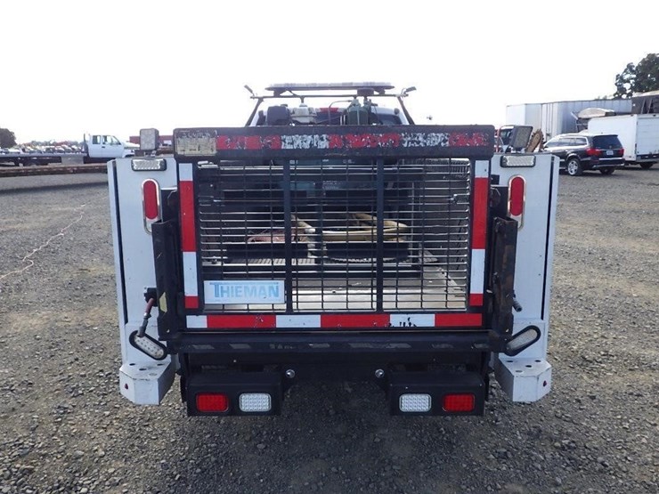 2021-ford-f350-image-6