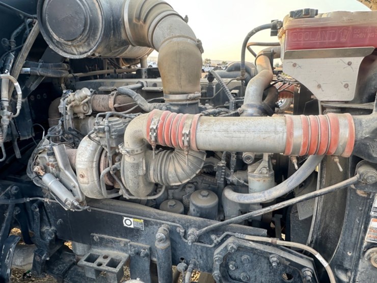 2013-peterbilt-367-image-10