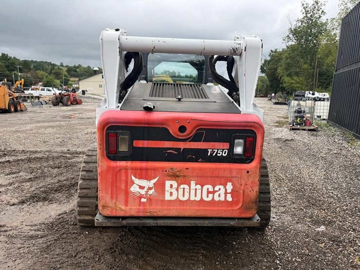 2012-bobcat-t750-image-2