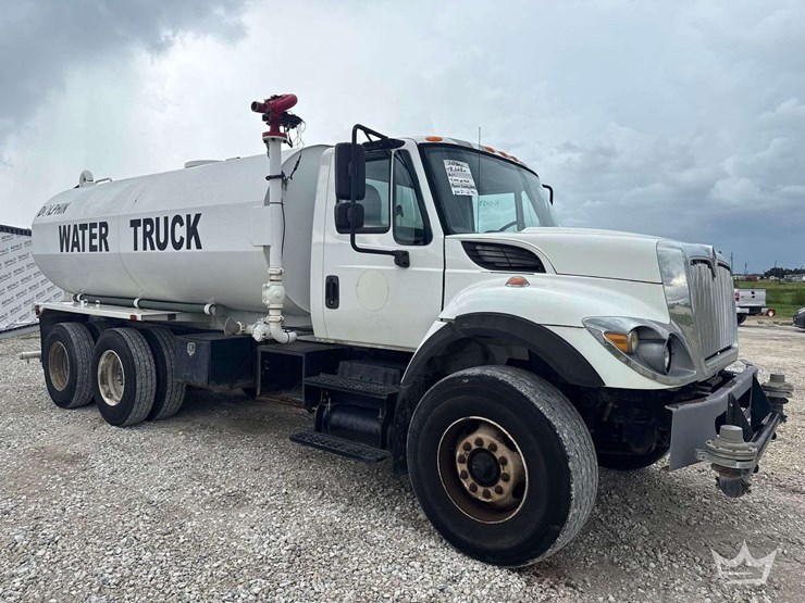 2016-international-workstar-7400-image-2