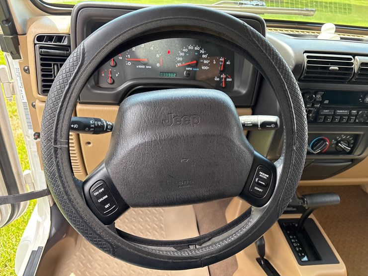 2002-jeep-wrangler-image-24