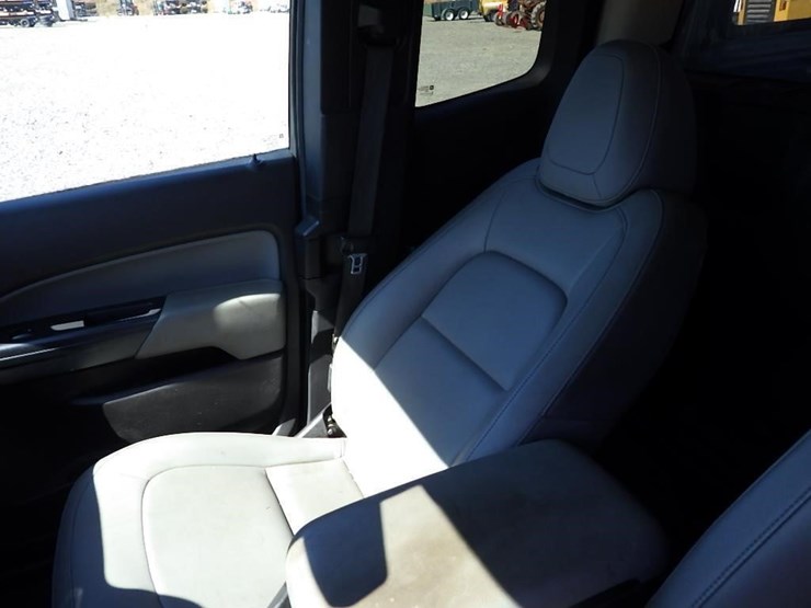 2016-chevrolet-colorado-image-22
