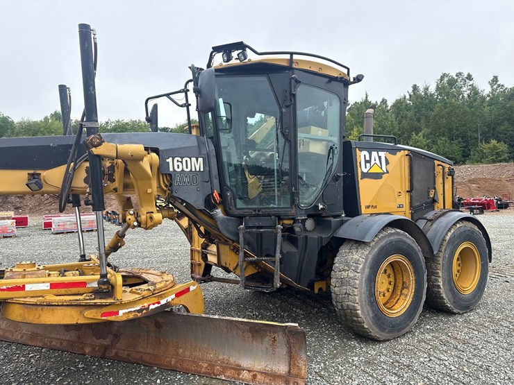 caterpillar-160m-awd-image-90