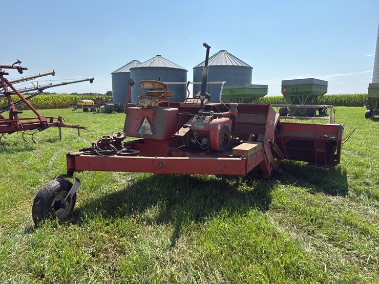 hesston-300-image-2