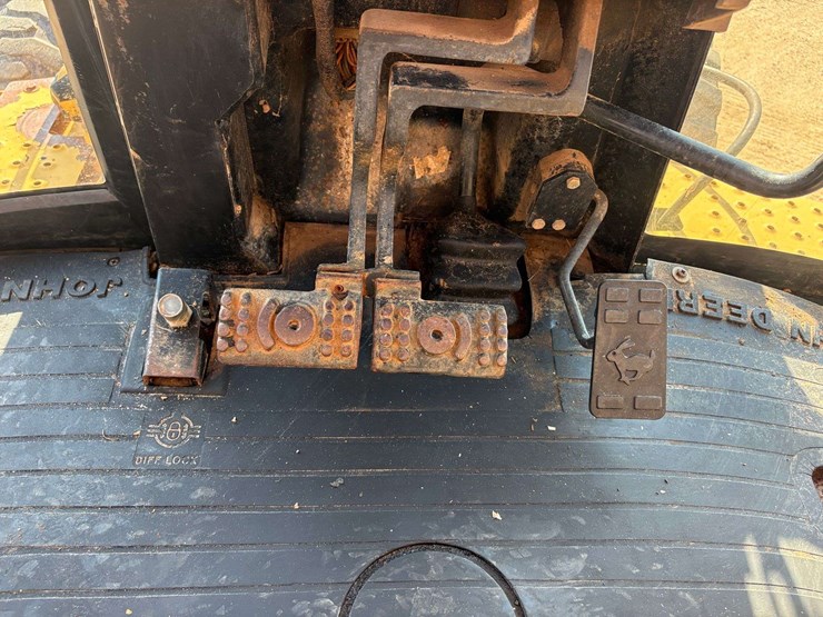 deere-310e-image-17