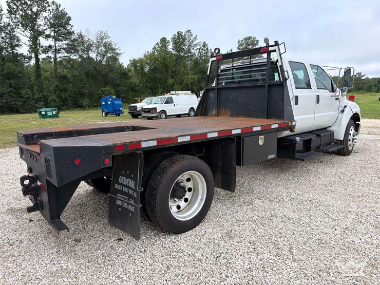2011-ford-f650-image-3