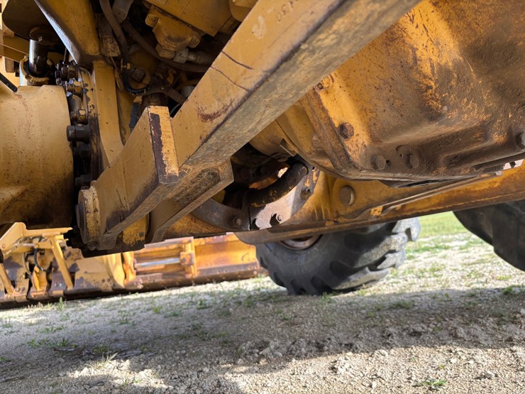 1999-caterpillar-163h-vhp-image-100