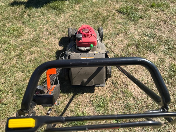 honda-lawn-mower-image-4