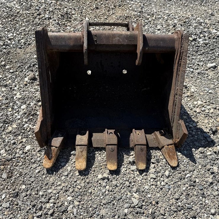 26” Excavator Bucket