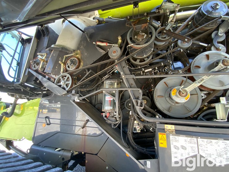 2022-claas-lexion-7500tt-image-17