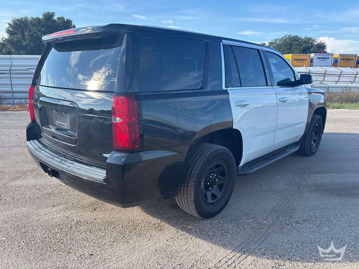 2020-chevrolet-tahoe-image-2