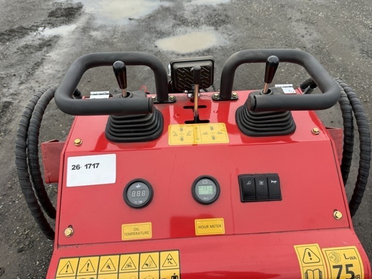 2026-future-ft-323tz-mini-skidsteer-loader-image-12