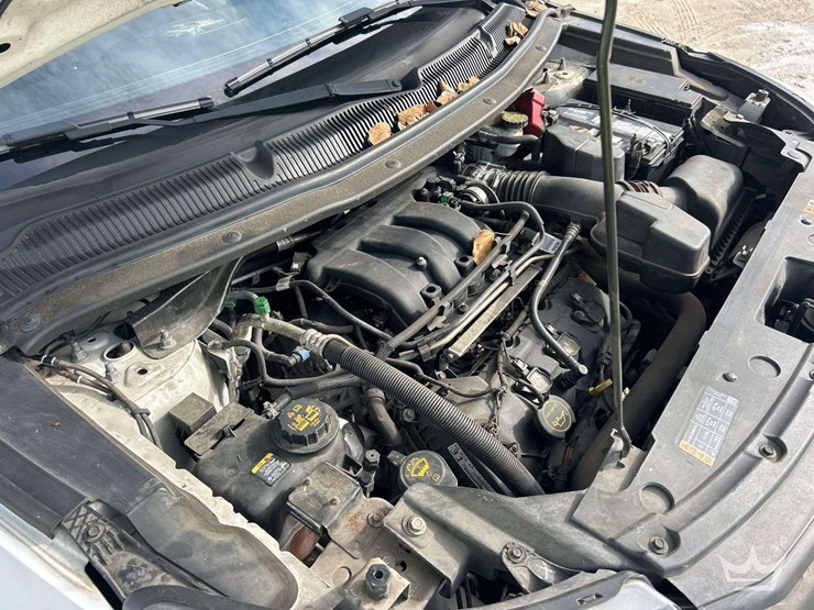 2019-ford-explorer-image-9