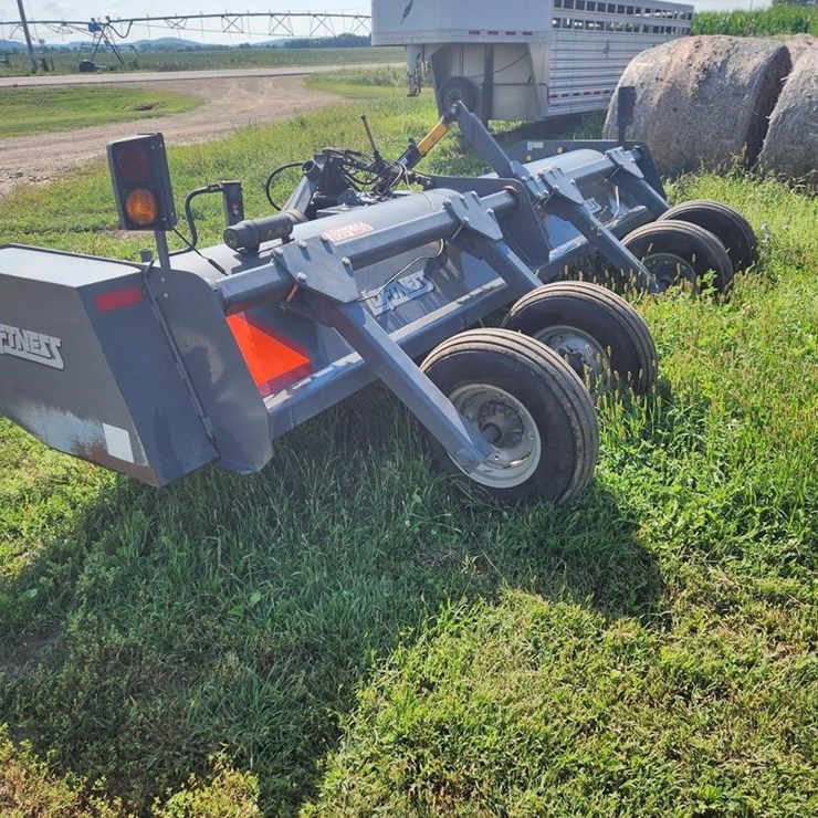 #121 • 15' Loftness Stalk Chopper