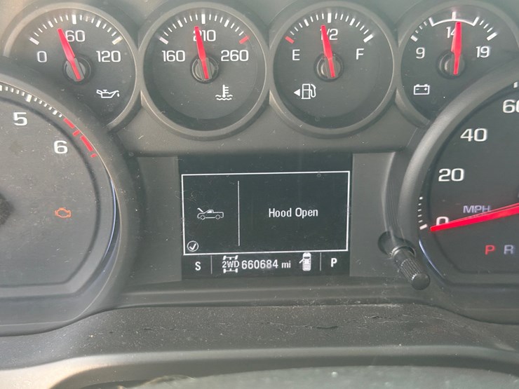 2020-chevrolet-silverado-2500-image-16