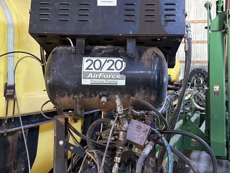 john-deere-1770-image-14