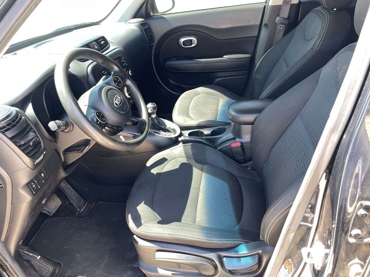 2016-kia-soul-image-10