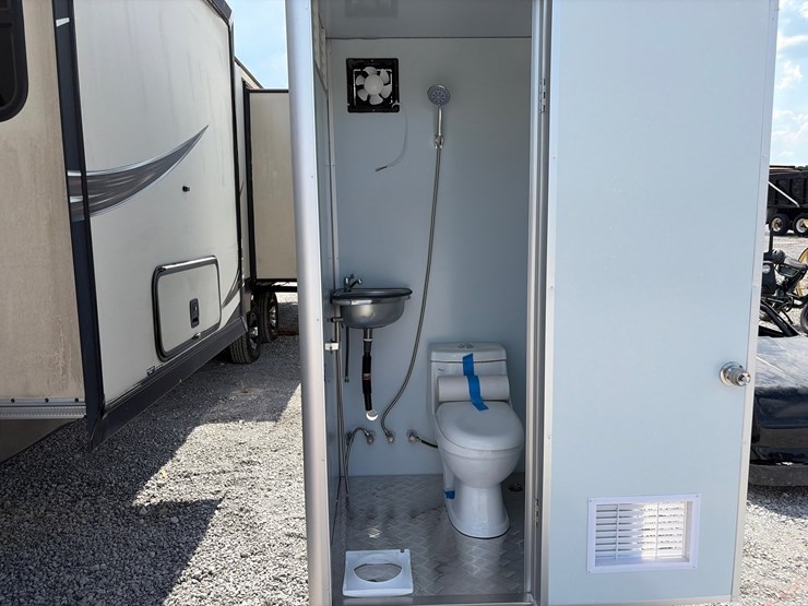 #202-•-portable-restroom-image-2