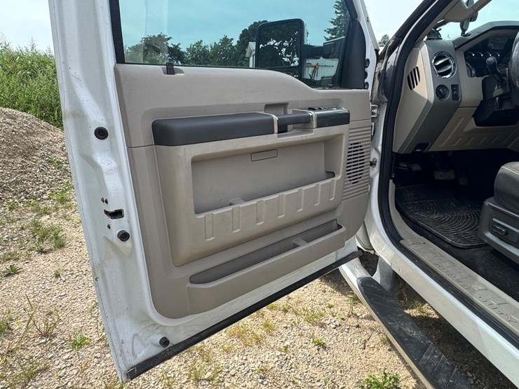 2008-ford-f350-image-44