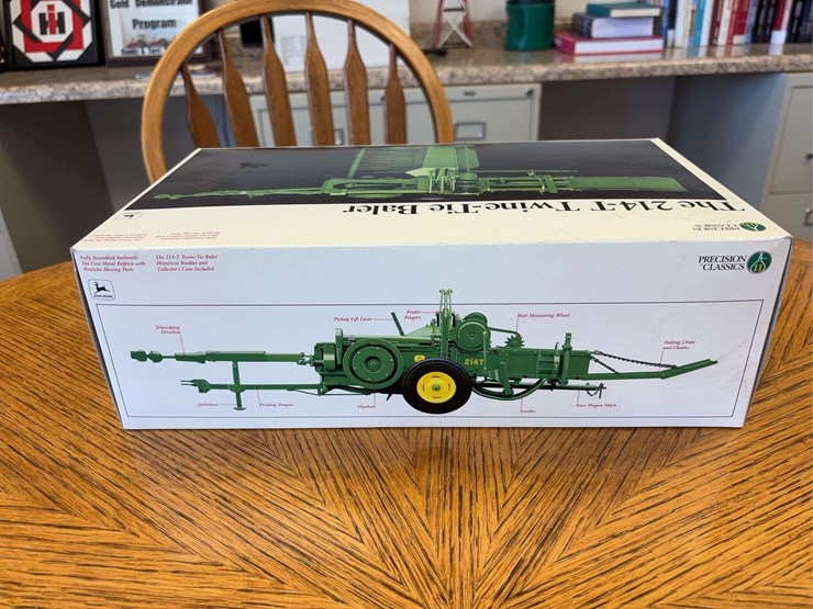 john-deere-214t-image-10