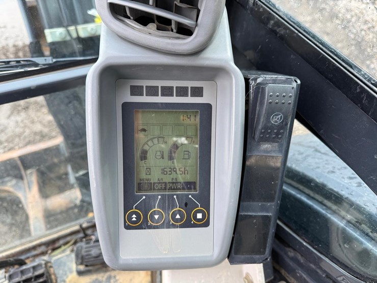 deere-35g-image-19