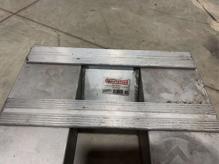 (2)-14’-aluminum-ramps-image-7