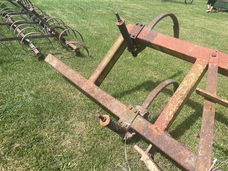 #1633-•-vintage-chisel-plow-image-7