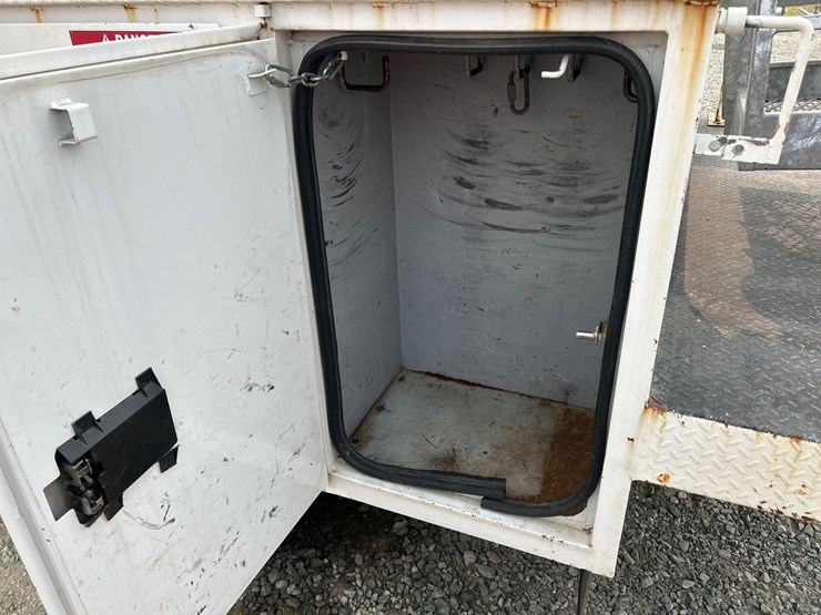 2019-ford-f550-image-18